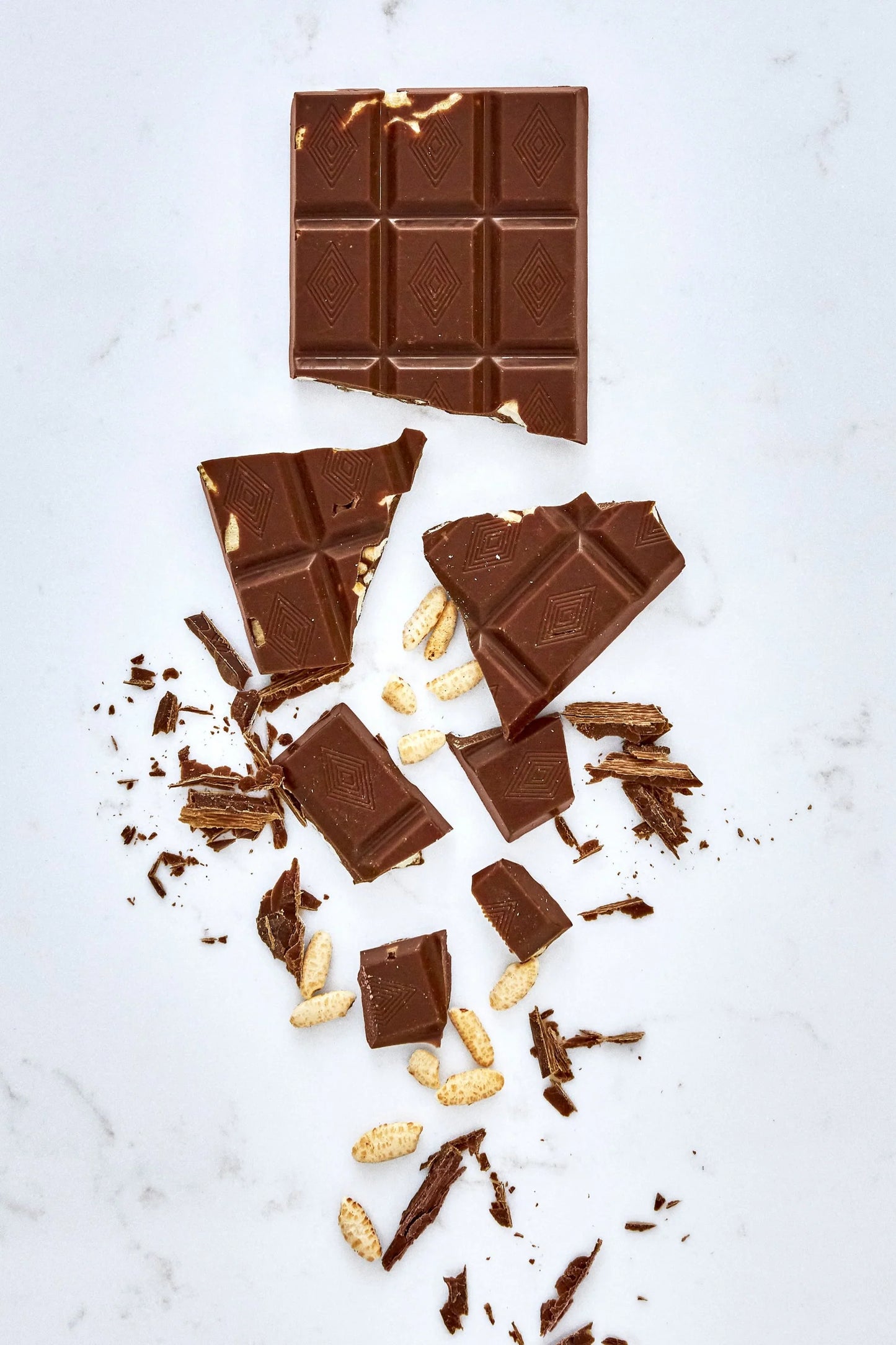 DAKAMA CHOCOLATE: Cashew Mylk with Crunchy Crisped Rice