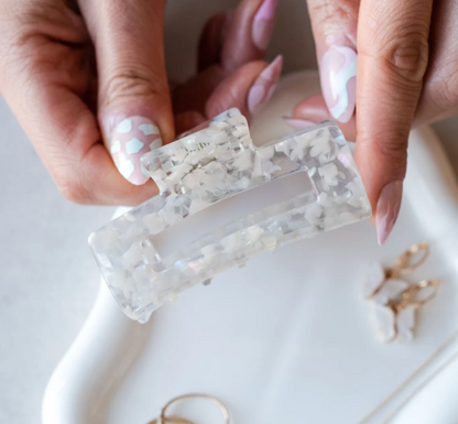 Hair Claw Medium - White Lotus
